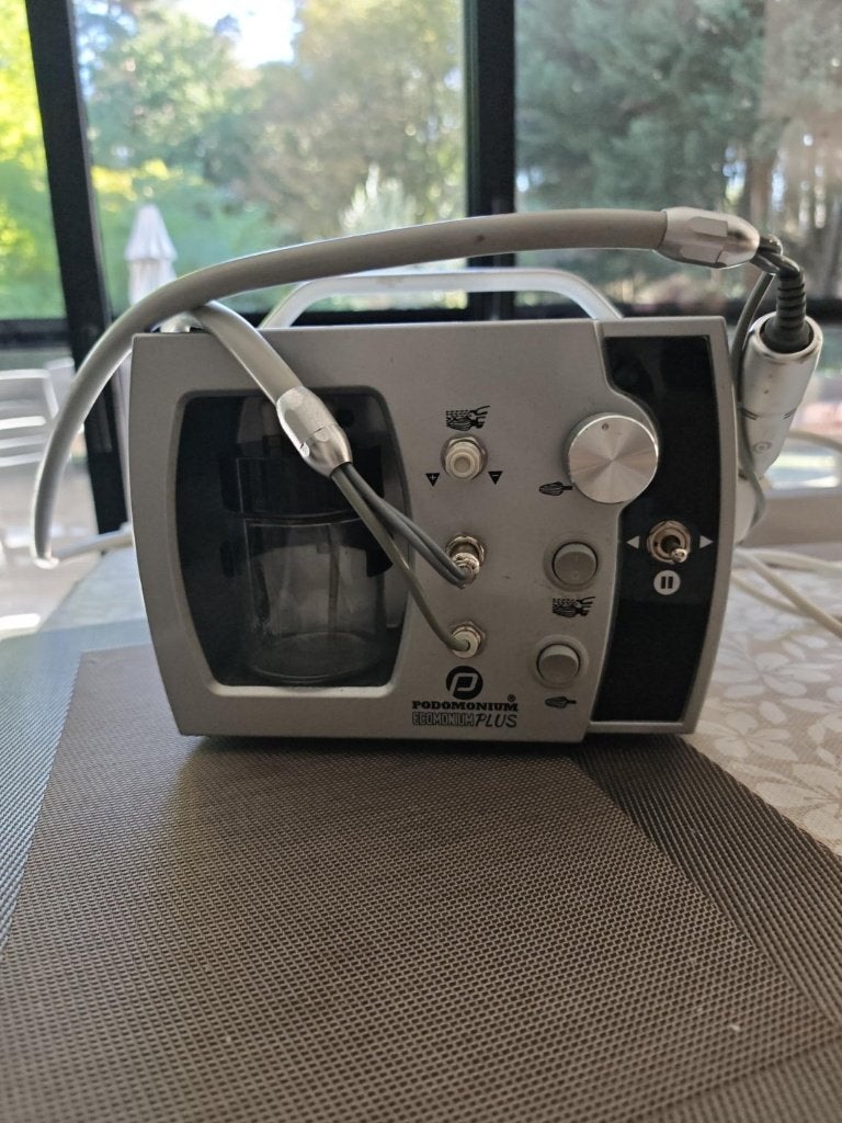 Professionele  freesmachine voor pedicure, Enlèvement, Comme neuf