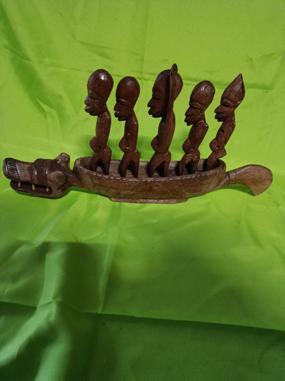 Afrikaanse tribalboot, Ophalen