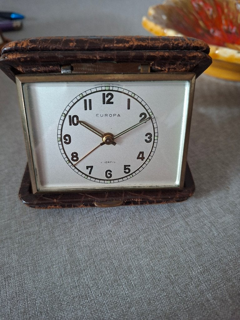 Reiswekker vintage, Ophalen