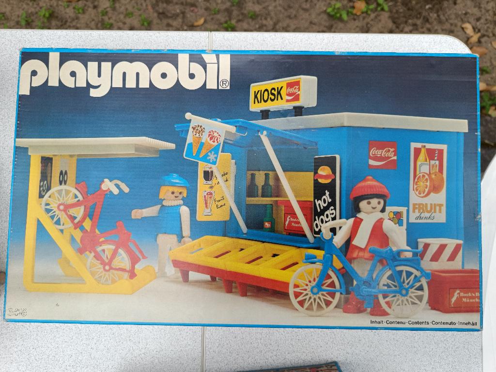 playmobil 3418 kiosk + fietsenstalling (vintage jaren '80), Ophalen of Verzenden, Gebruikt, Complete set
