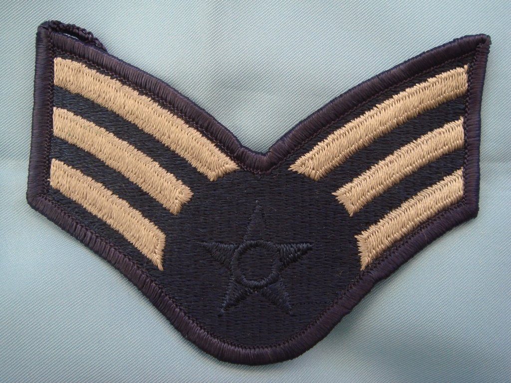 USAF # 3 - SENIOR AIRMAN (1 ex), Verzamelen, Ophalen of Verzenden, Luchtmacht, Embleem of Badge