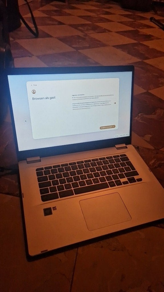Asus Chromebook silver, Computers en Software, Chromebooks, Ophalen