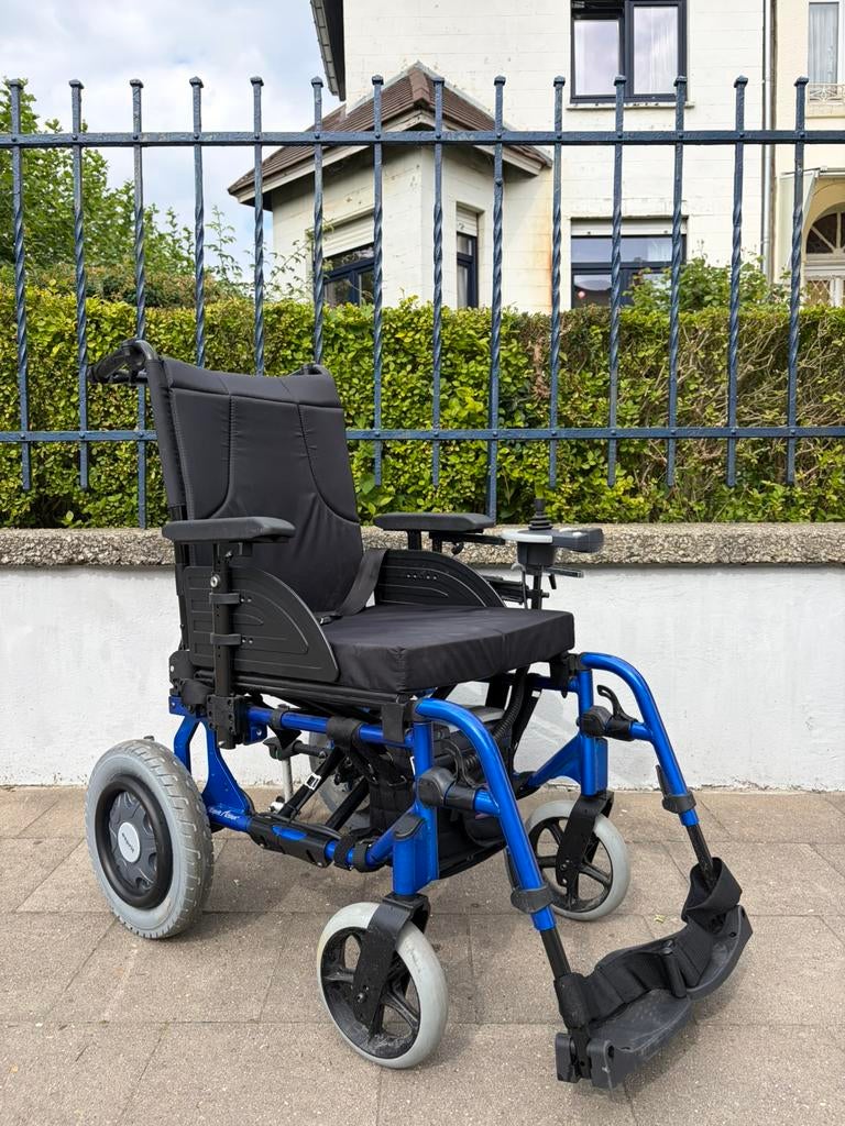 Chaise roulante pliable électrique Invacare Action 4 Neuf, Divers, Enlèvement ou Envoi, Pliant, Comme neuf, Fauteuil roulant électrique