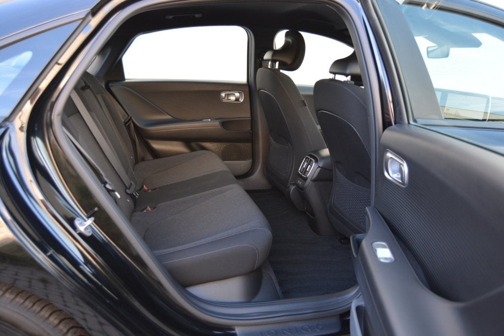 Hyundai IONIQ6 170PK Navigatie, Adaptive cruise, 2023, Autos, Achat, Euro 6, Entreprise, Entretenue par le concessionnaire
