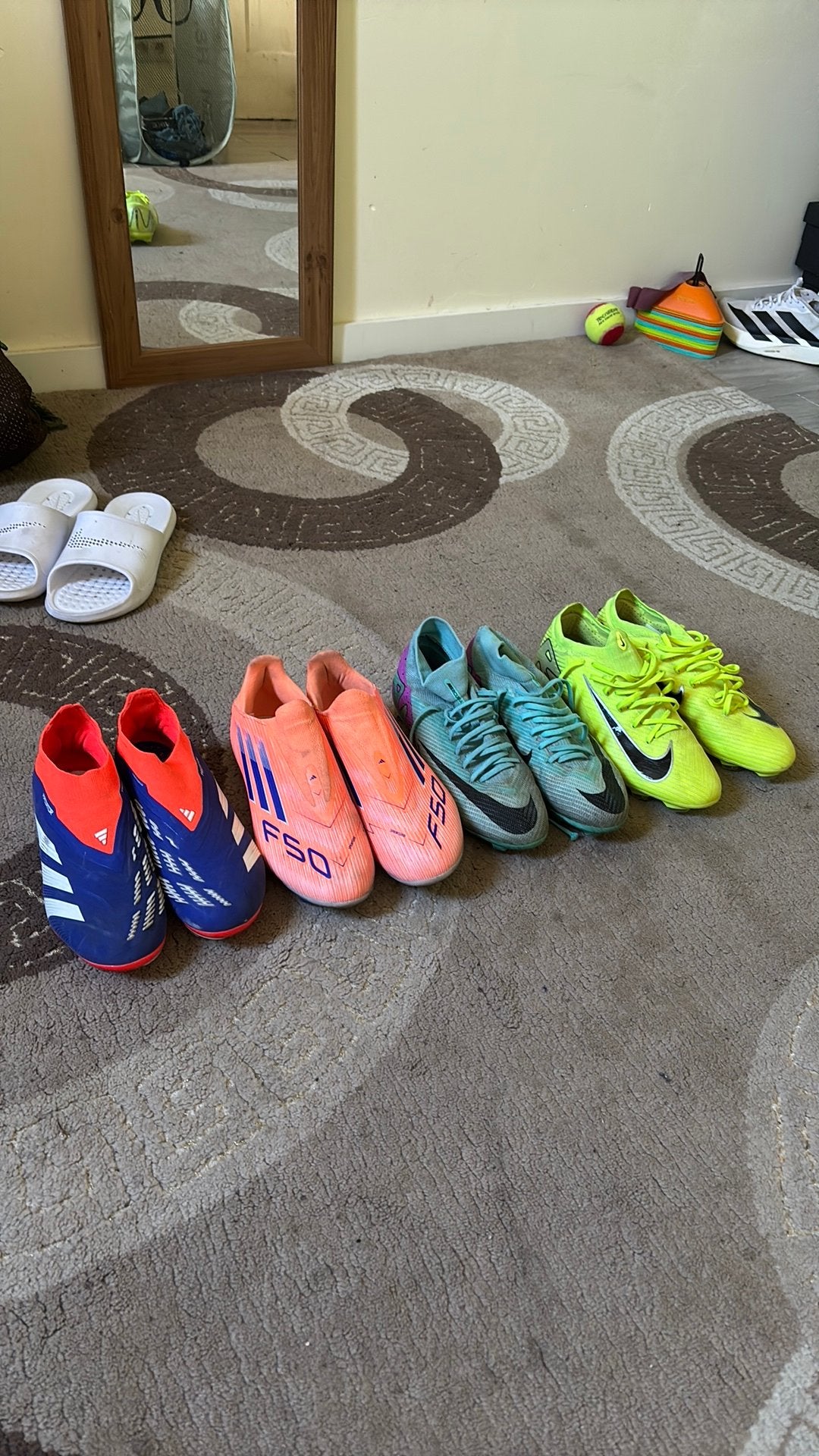 voetbalschoenen, Sport en Fitness, Voetbal, Schoenen, Ophalen of Verzenden, Zo goed als nieuw, Maat S