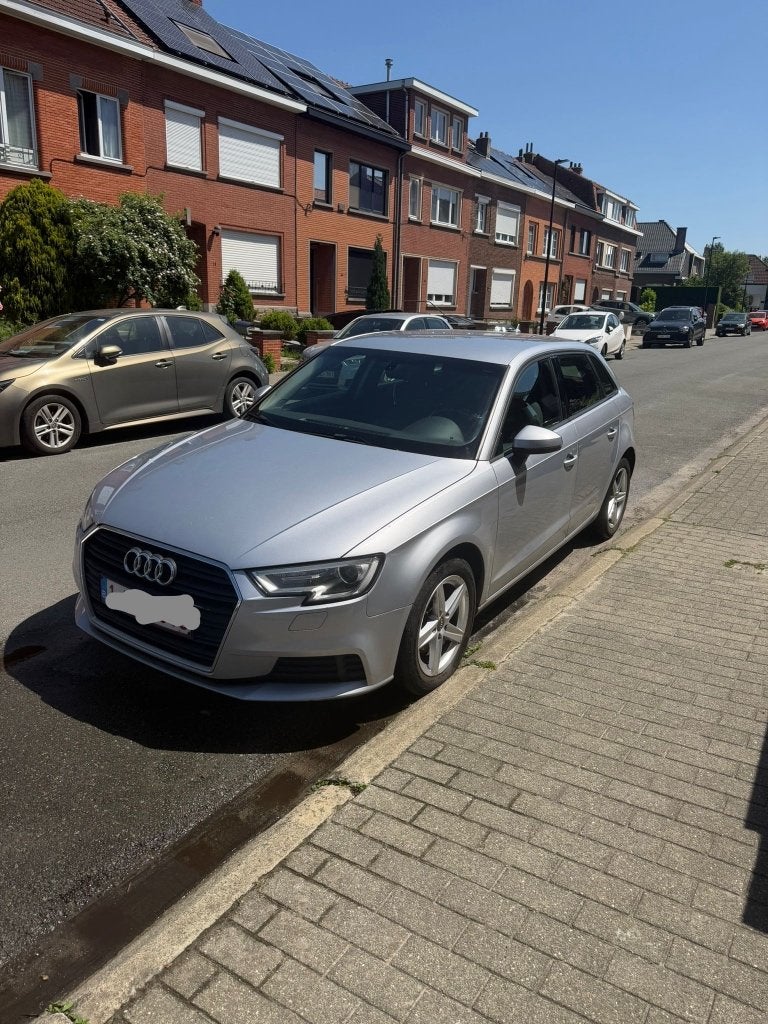 Audi A3 sportback, Autos, Argent ou Gris, Achat, Boîte manuelle, 5 portes