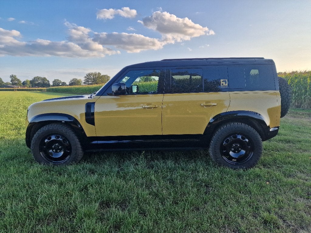 DEFENDER D350 TROPHY EDITION DEEP SANDGLOW YELLOW, Automaat, Dealer onderhouden, 2506 kg, 257 kW