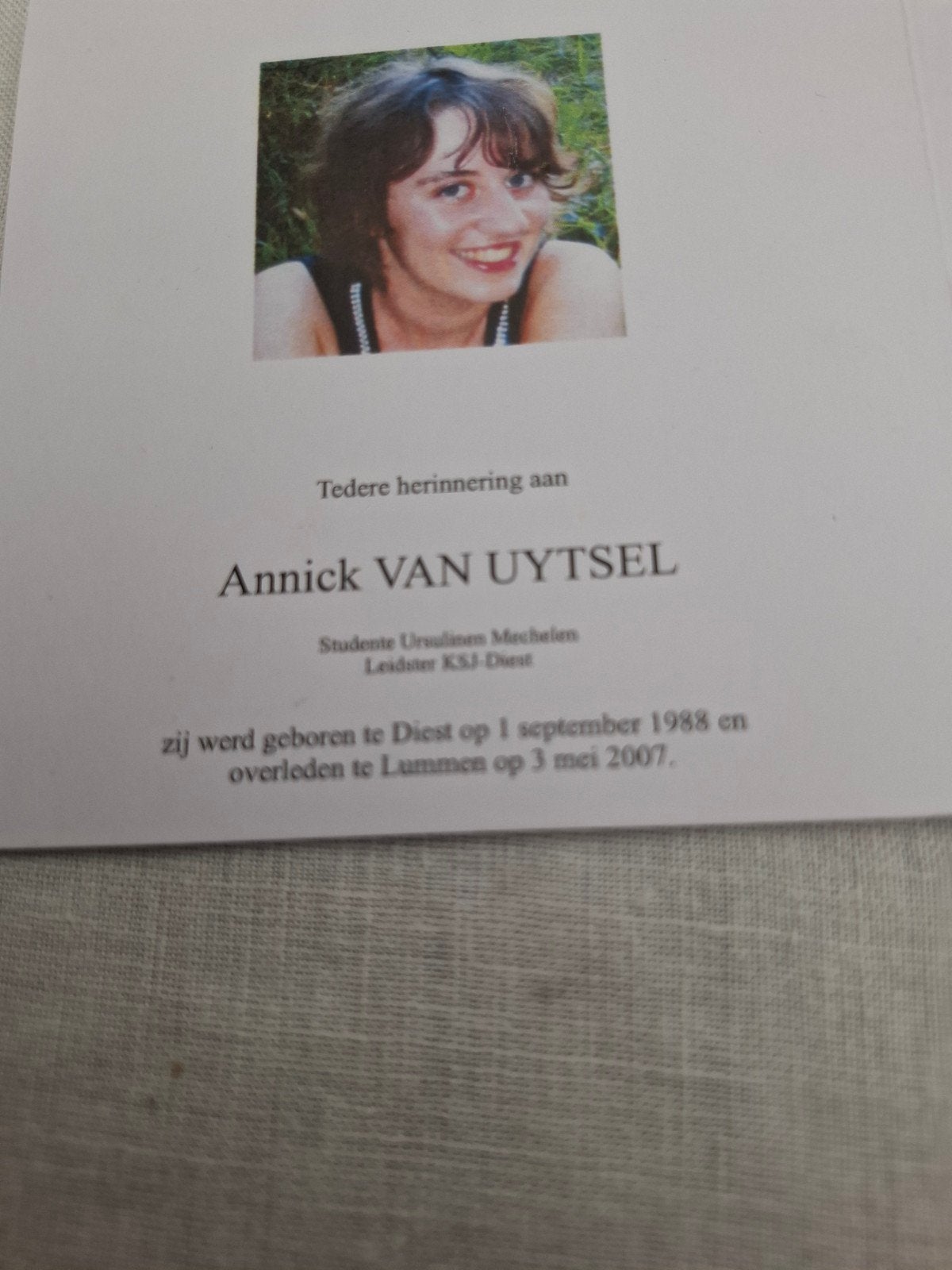 bidprentje annick van uytsel, Ophalen of Verzenden, Bidprentje