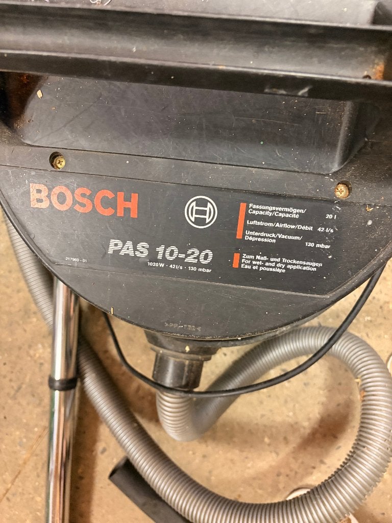 Aspirateur Bosch, Electroménager, Aspirateurs, Utilisé, Aspirateur industriel, Bosch, Moins de 1 200 watts, Accessoires inclus