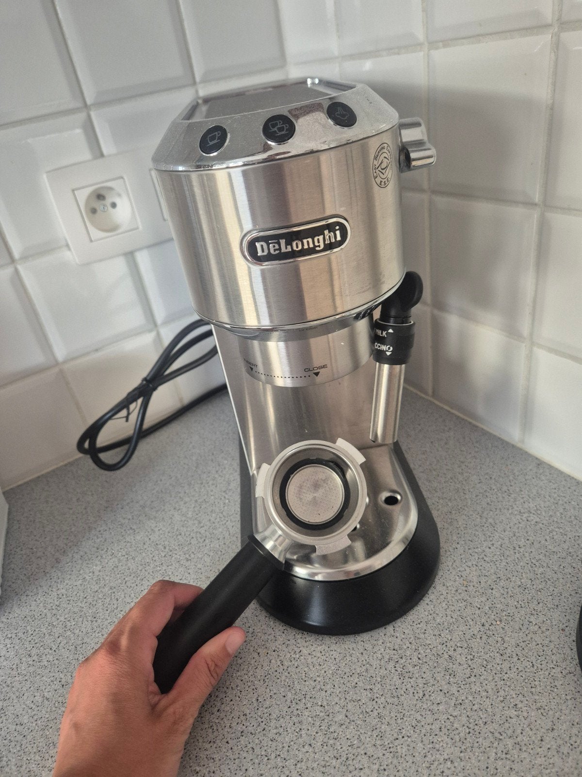 DeLonghi koffiemachine, Elektronische apparatuur, Ophalen