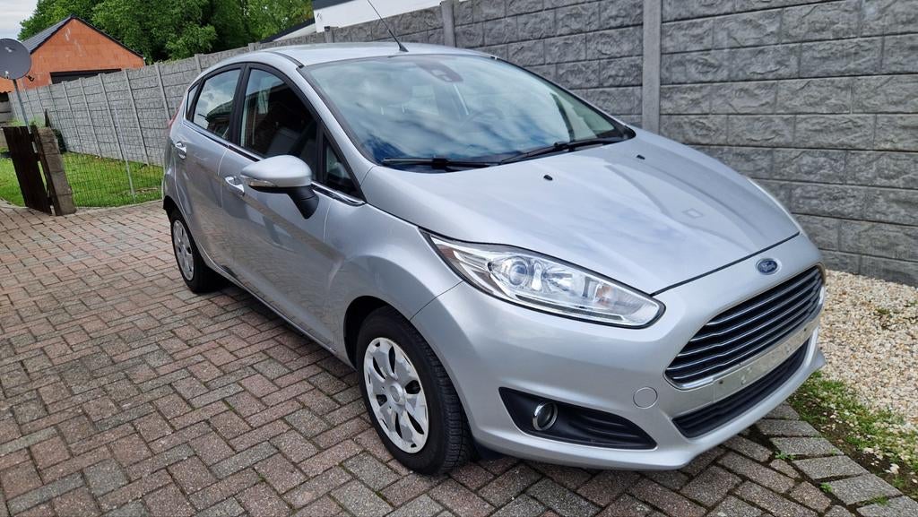 Ford Fiesta 1.0 benzine Euro5b bj.2015, Auto's, Voorwielaandrijving, Euro 5, Stof, Particulier