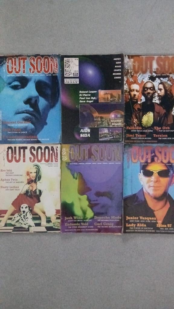 OUTSOON Magazine, Enlèvement ou Envoi, Utilisé, Musique, Cinéma ou TV