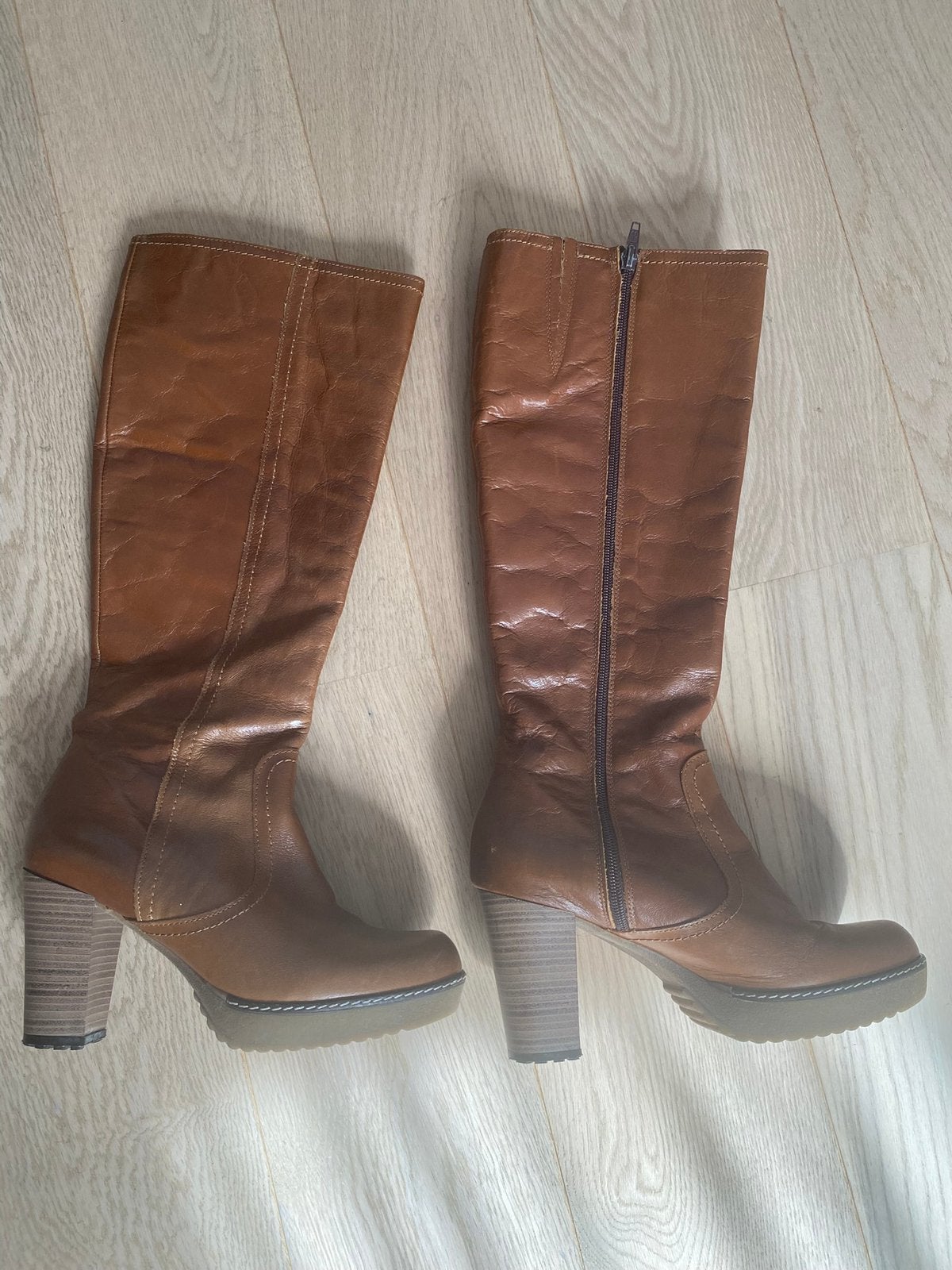 Bottes en cuir Camel, point: 38, talons 8cm, marque Exit, Enlèvement ou Envoi, Brun, Porté, Bottes hautes