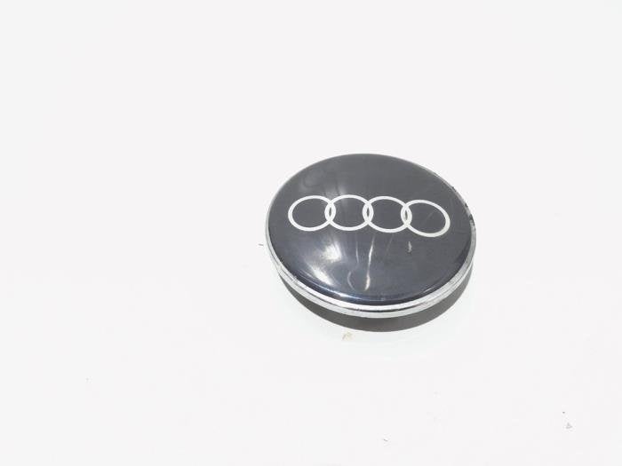 Enjoliveur moyeu d'un Audi A4, -, 3 mois de garantie, Audi, Utilisé