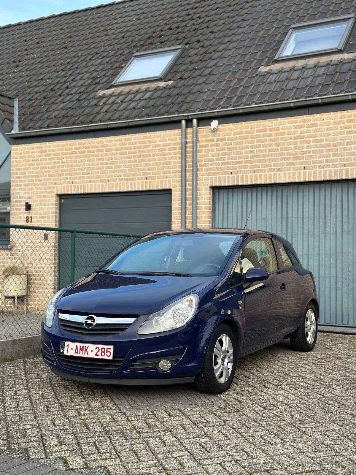 OPEL CORSA 1.4i Black Edition 2010, Autos, Opel, Particulier, Corsa, Cruise Control, Essence, Boîte manuelle, Enlèvement