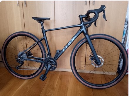 Vélo de gravel CUBE Nuroad Pro - cadre endommagé, Enlèvement