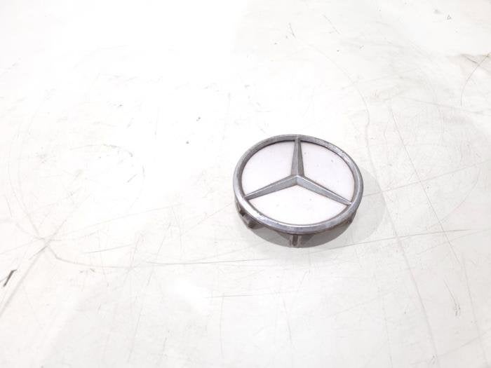 Naafkapje van een Mercedes ML-Klasse, Auto-onderdelen, Overige Auto-onderdelen, Mercedes-Benz, Gebruikt, 3 maanden garantie, Ophalen of Verzenden