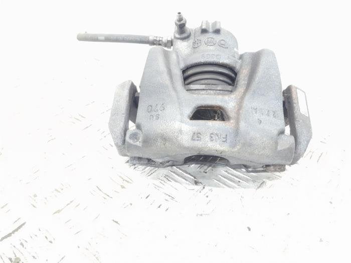 Remklauw (Tang) rechts-voor van een Fiat 500X, Gebruikt, -, -, Ophalen of Verzenden