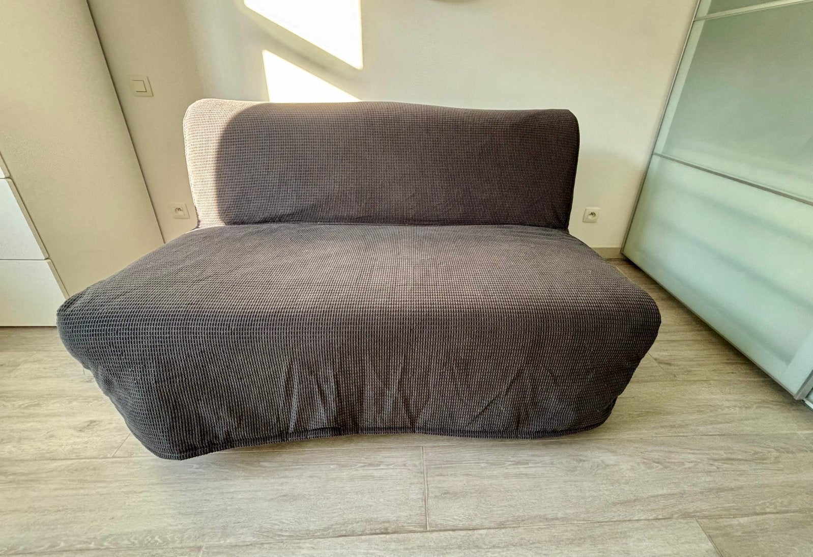Canapé 2 pl convertible / 2-zits slaapbank / 2-seat sofa-bed, Maison & Meubles, Enlèvement, Comme neuf, Deux personnes, Gris