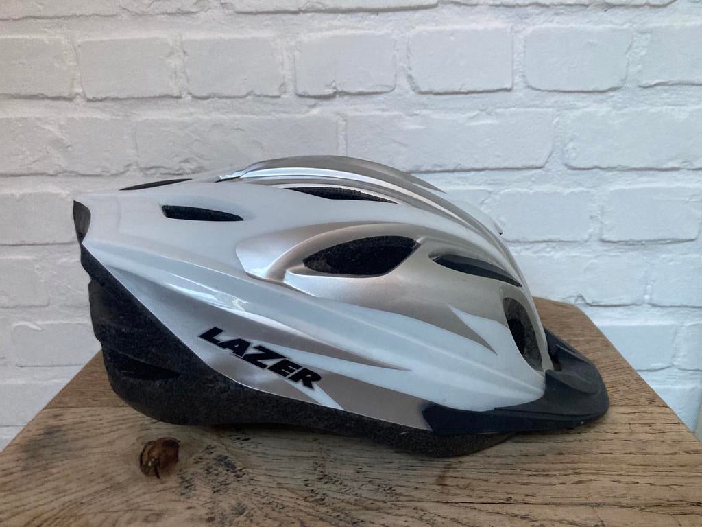 Casque de vélo, Lazer, blanc-noir, Enlèvement ou Envoi, Comme neuf