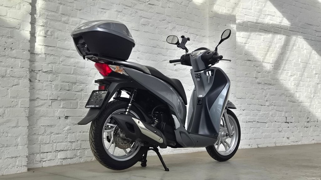 Honda SH125 SH 125 2015 ABS Nieuwstaat @motomobilia.kortrijk, Motoren, Scooter, Occasion, Bedrijf, 125 cc