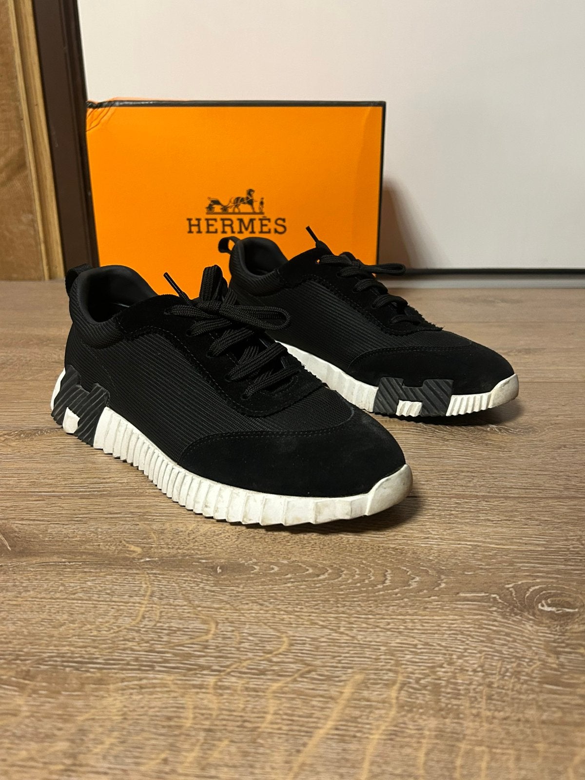 Hermes Schoenen | Goede Staat - KOOPJE!, Vêtements | Hommes, Enlèvement, Porté, Baskets, Noir