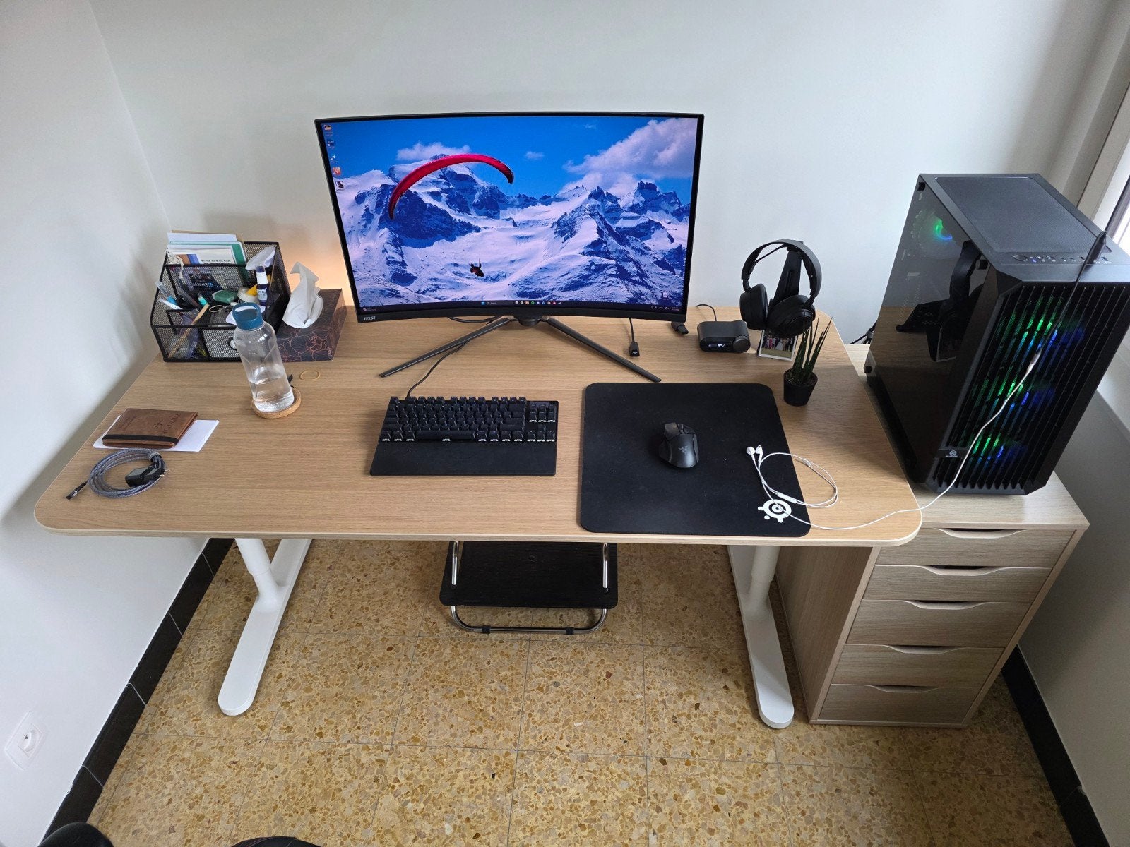 Bureau met lades, Enlèvement, IKEA