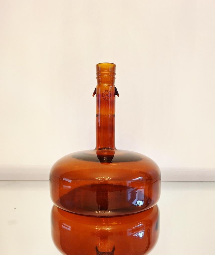 Vintage unieke amberkleurige fles, Antiek en Kunst, Antiek | Glaswerk en Kristal, Ophalen of Verzenden
