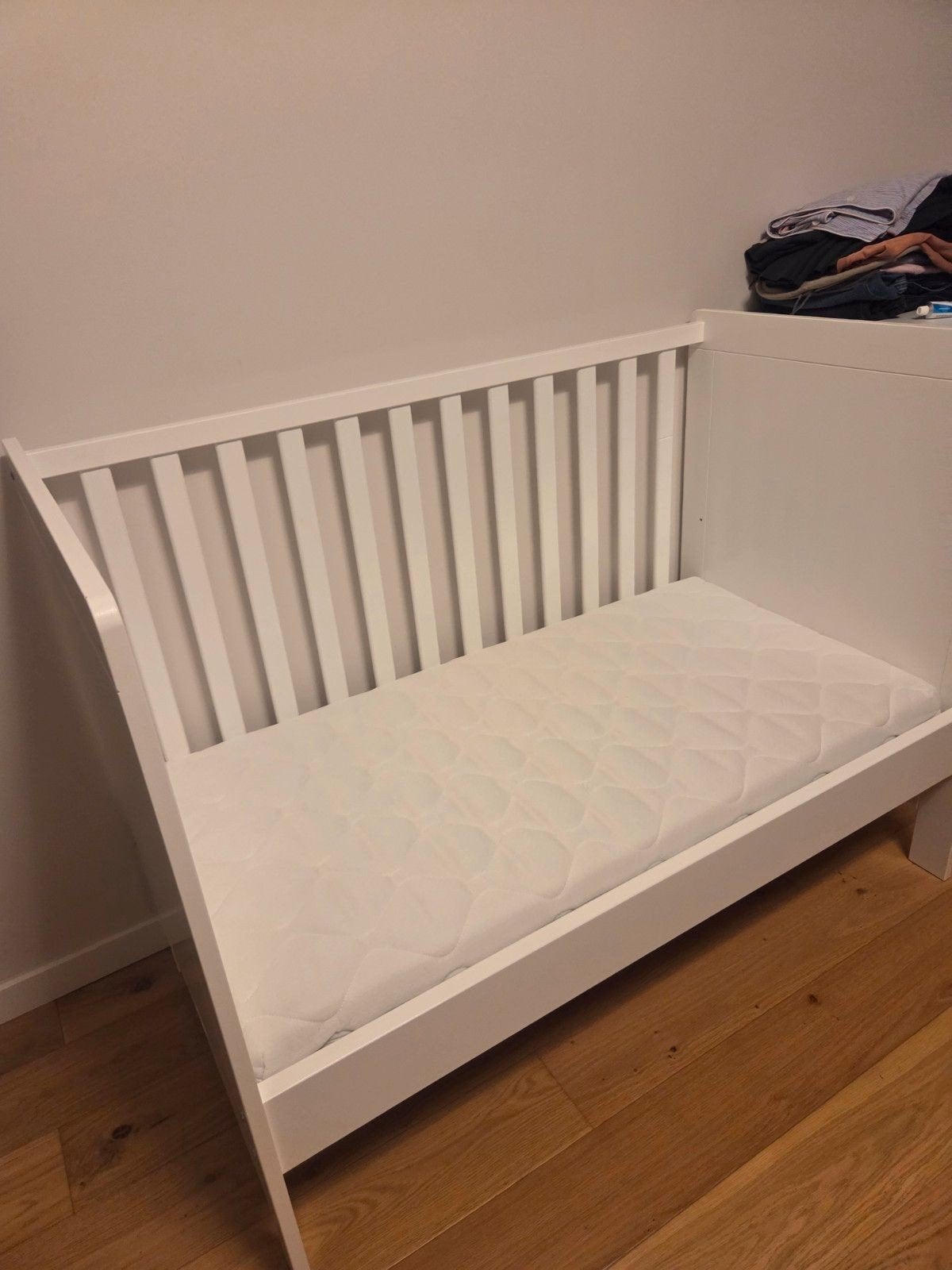 lit bébé Boptita avec matelas, Enlèvement ou Envoi, Comme neuf, Matelas
