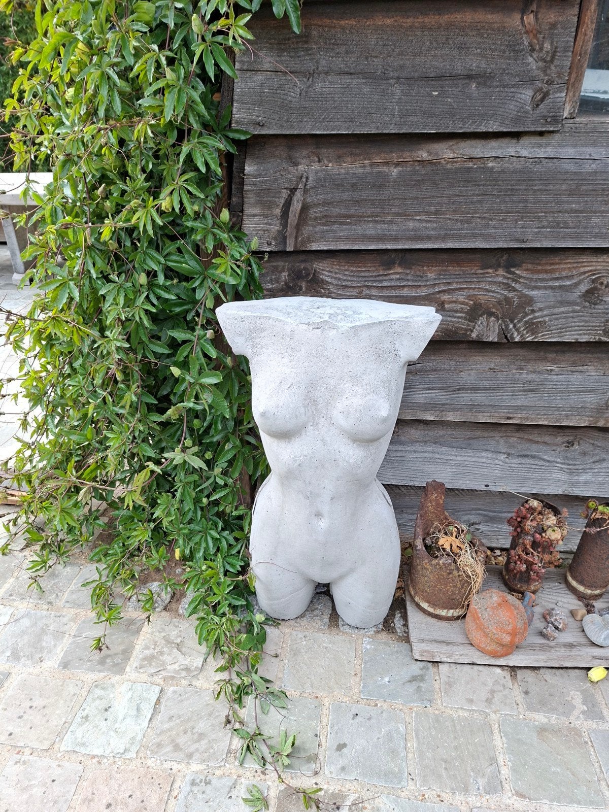 Betonbuste vrouw 70 cm – 70/80 kg – tuinbeeld / decoratie, Ophalen of Verzenden, Beeld, Vrouw