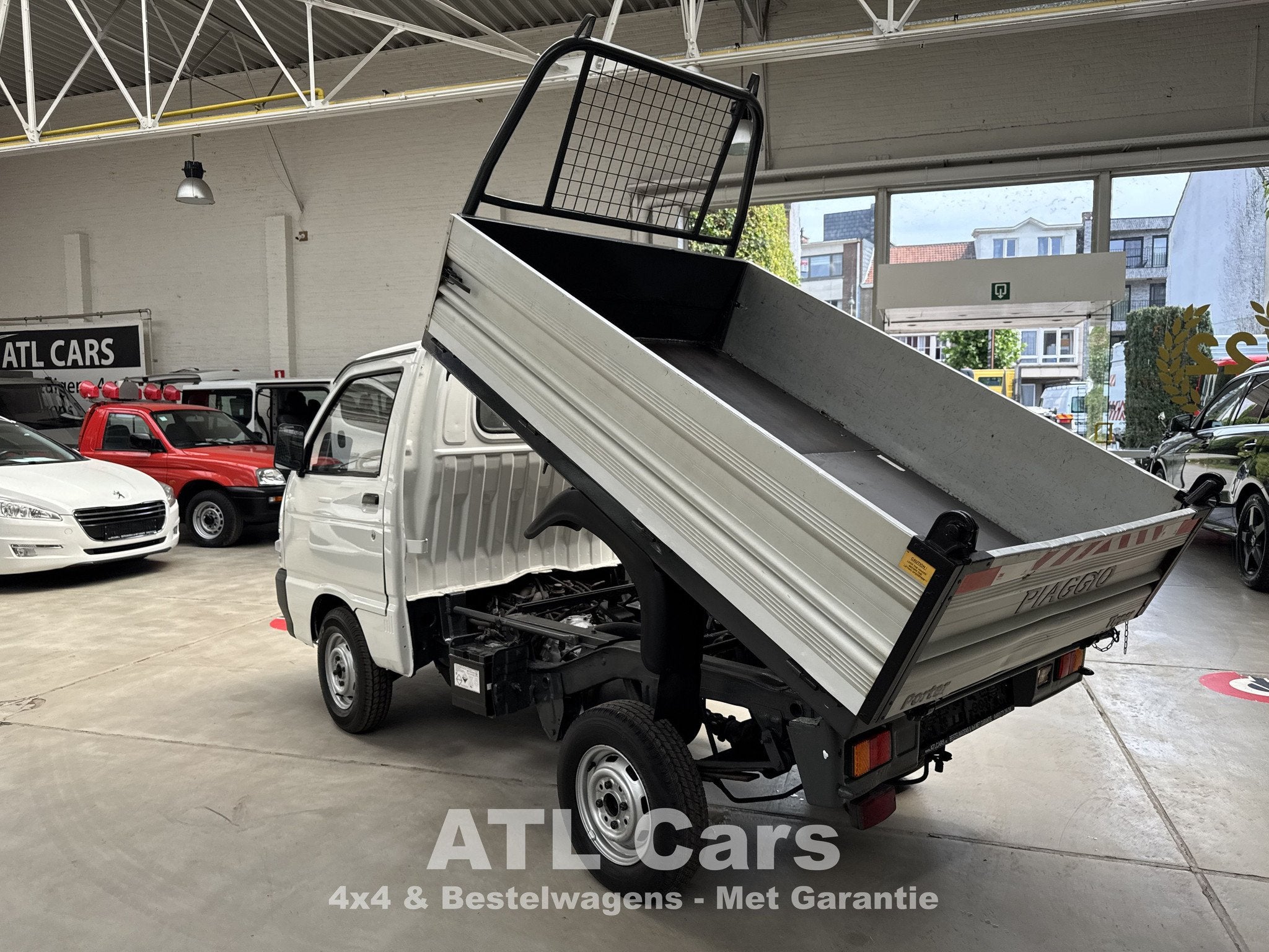 Onbekend 1 PIAGGIO PORTER | 1.3 BENZINE | KIPPER | 1J GARANT, Autos, Autos Autre, Achat, Entreprise, 2 places, Boîte manuelle