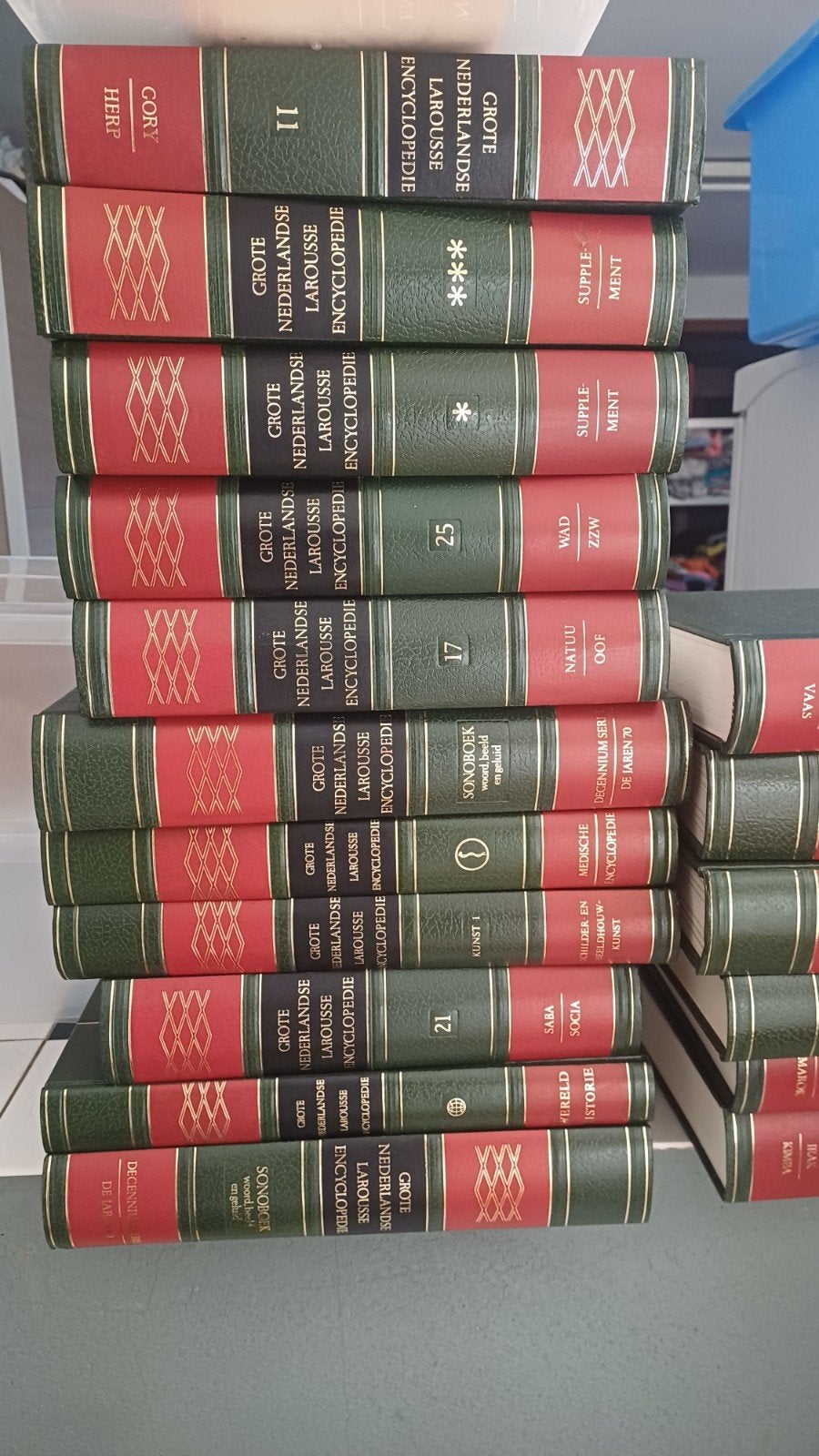 Grote Nederlandse Larousse encyclopedie - compleet + Sonobox, Boeken, Larousse, Complete serie, Ophalen of Verzenden, Zo goed als nieuw