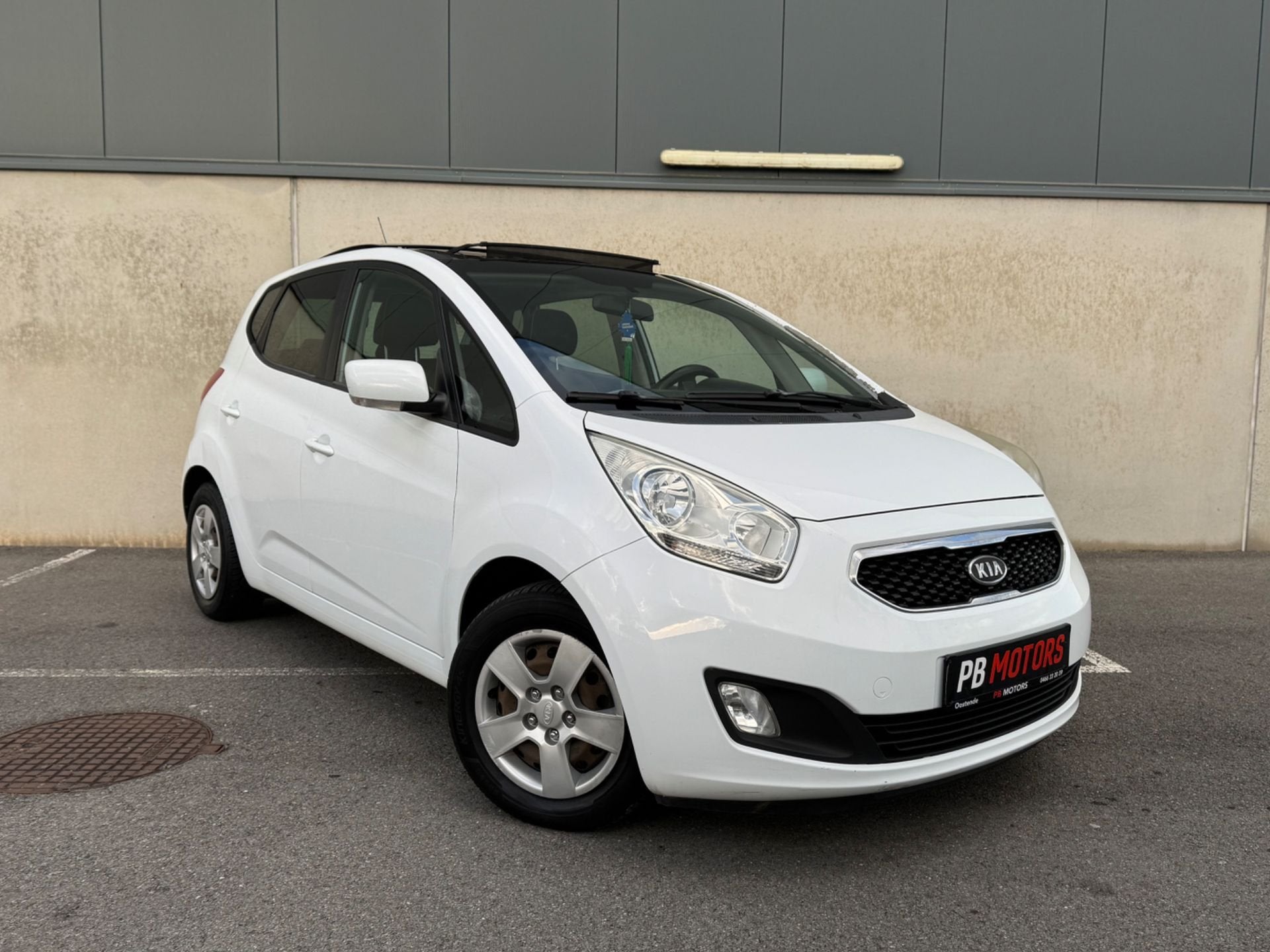 KIA VENGA - 2011 - 1.4 diesel - pano - Carpass - airco, Autos, Achat, 65 kW, Boîte manuelle, MPV ou Monospace
