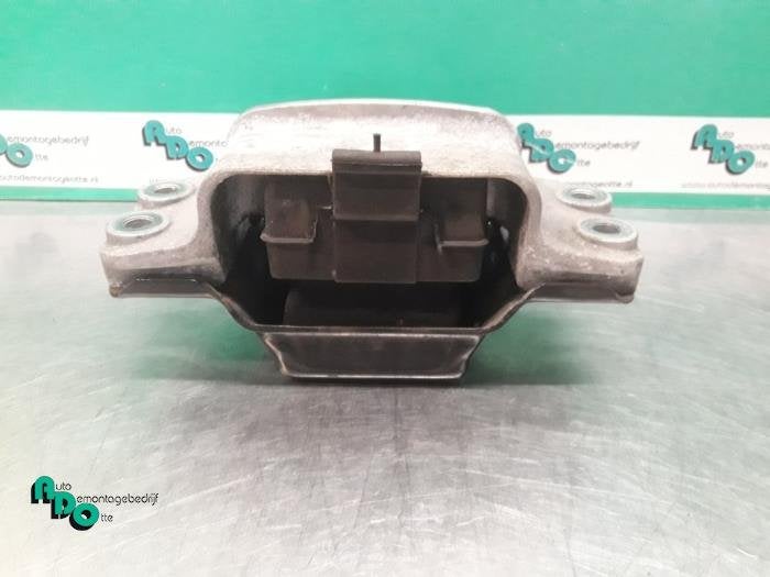Support boîte de vitesse d'un Volkswagen Jetta (Jetta 05-), Volkswagen, -, 3 mois de garantie, Utilisé