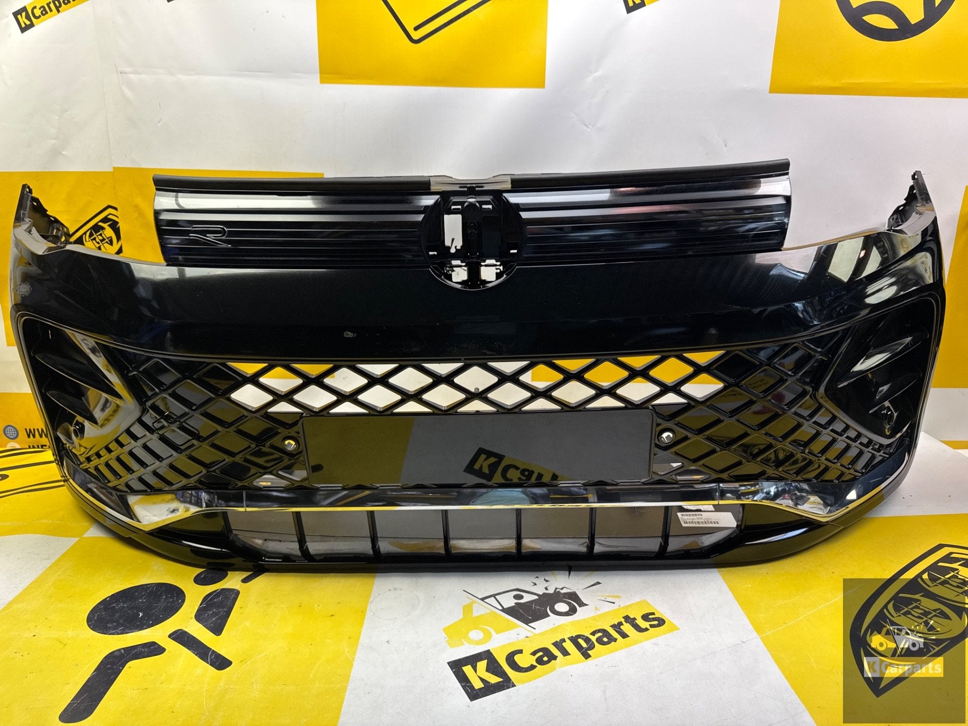VW Tiguan 571 Voorbumper R-Line COMPLEET 6PDC 571807217B, Gebruikt, Volkswagen AG, Vw@volkswagen.de, Bumper