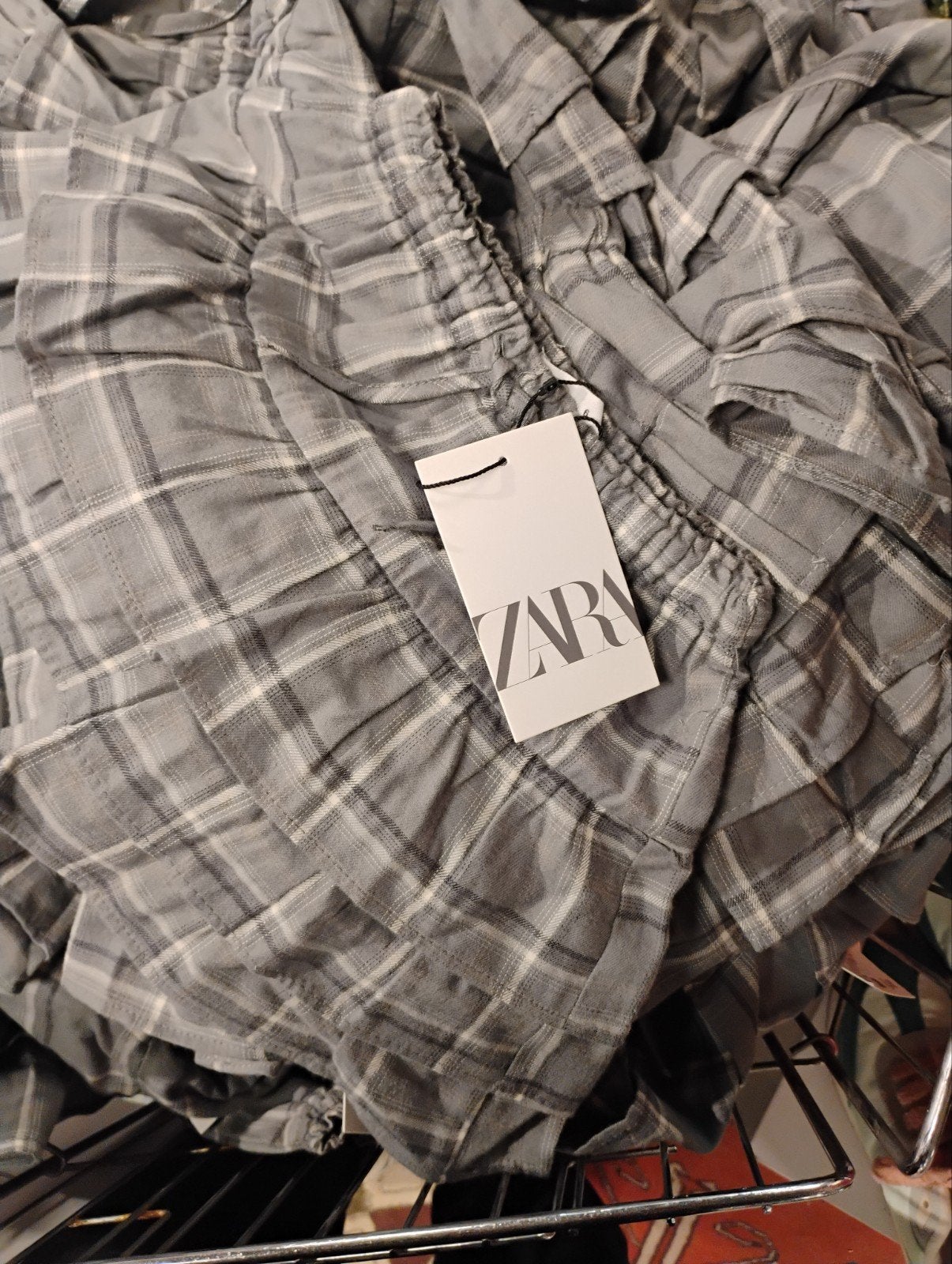 Nieuwe Zara rokjes dm voor prijs en hoeveel., Vêtements | Femmes, Zara, Enlèvement ou Envoi, Neuf