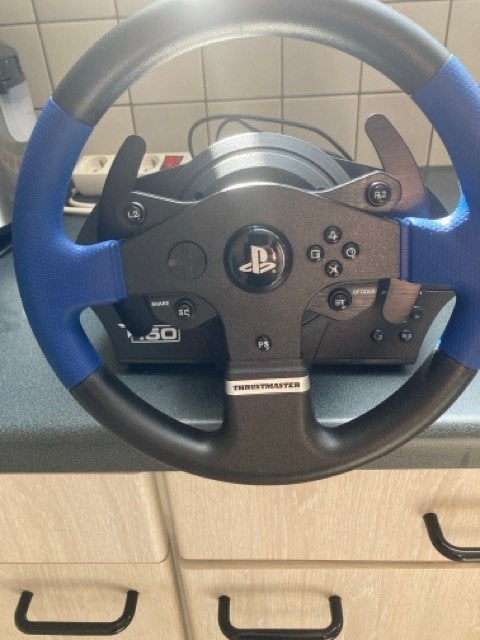 Thrustmaster T-150 forcefeedback stuur+pedalen, Ophalen, Racestuur, Force feedback, Zo goed als nieuw