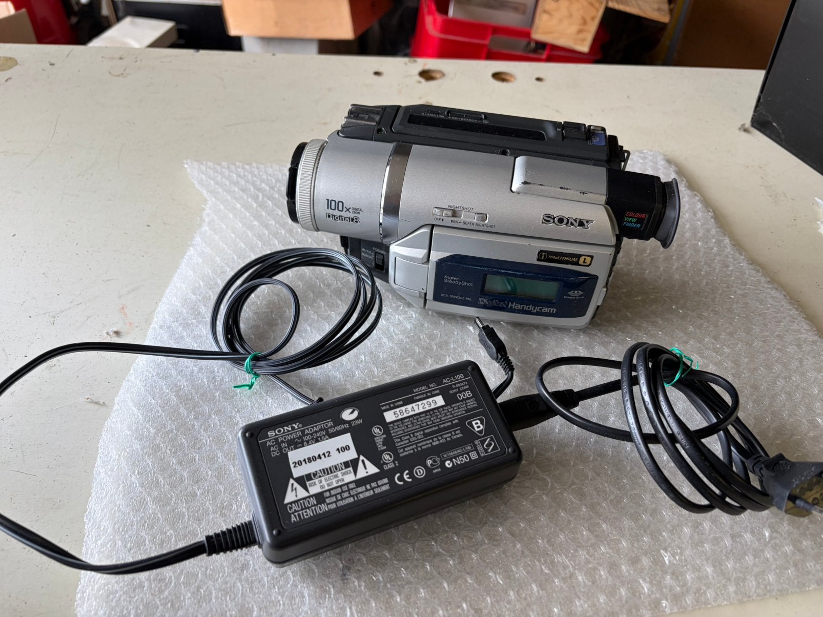 Caméscope Sony Handycam DCR-TRV620E PAL – 100% Fonctionnel, Enlèvement ou Envoi, Utilisé, Caméra, Sony