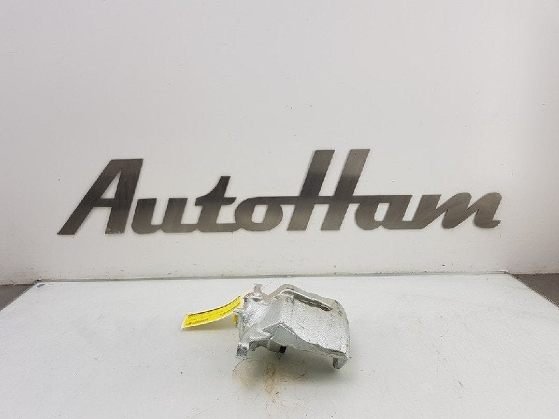 REMKLAUW LINKS VOOR Volkswagen T-Roc Cabrio (01-2019/-), Gebruikt, Postoffice@zf.com, Löwentaler Straße 20
88046  Friedrichshafen, DE