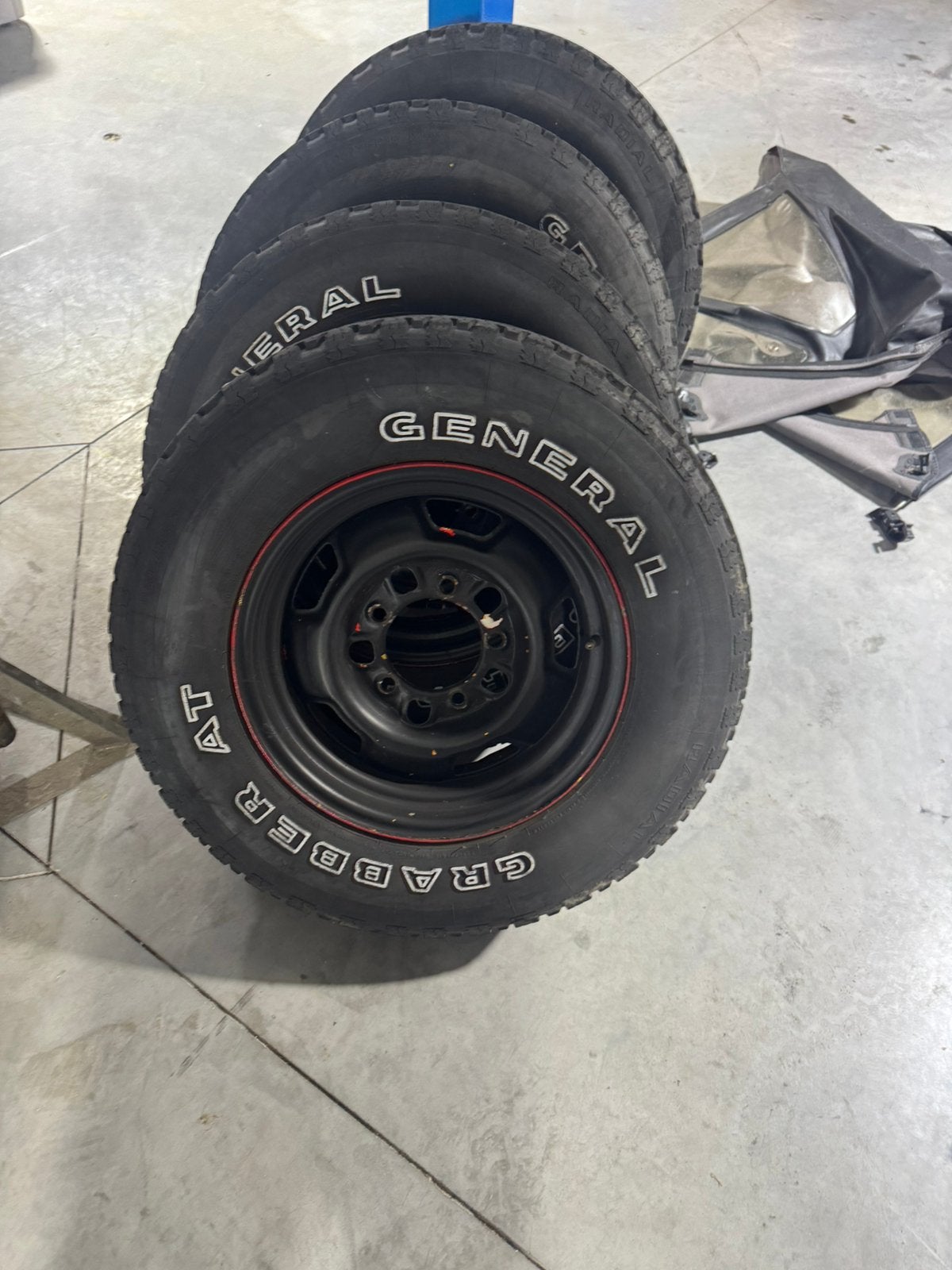 Pneus et jantes Suzuki vitara, Enlèvement, Comme neuf