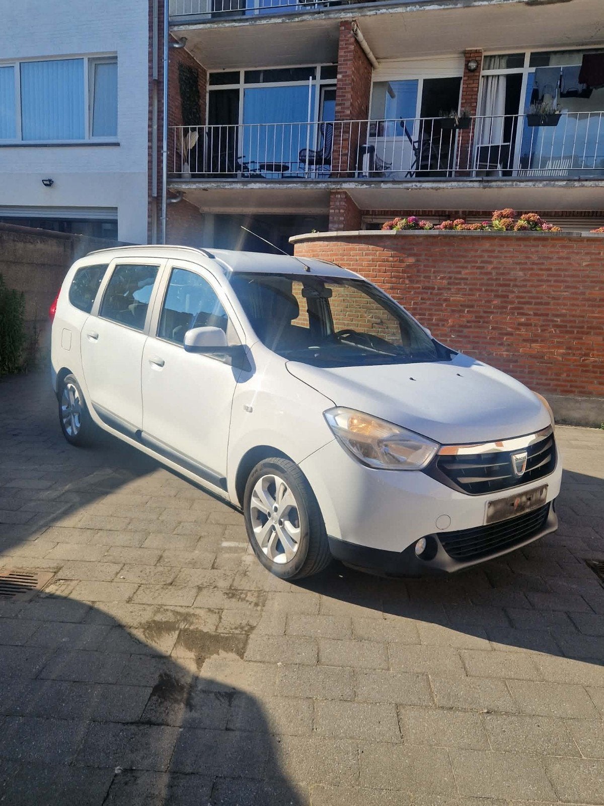 dacia lodgy diesel euro5 blanco gekeurd voor verkoop 7zits, Autos, Dacia, Euro 5, Achat, 7 places, Boîte manuelle
