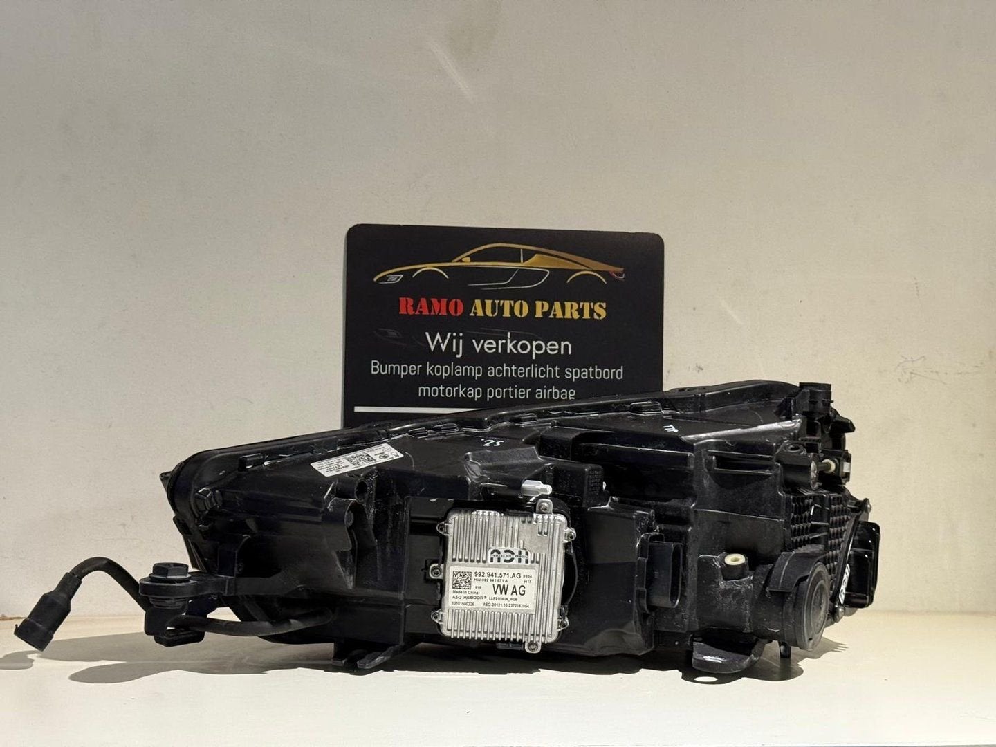 KOPLAMP SKODA FABIA VOL LED RECHTS 6VB941016B, Gebruikt, -, -, Ophalen of Verzenden