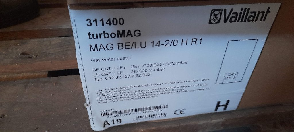 Vaillant turboMAG MAG BE/LU 14-2/0 H R1 Gasdoorstromer, Doe-het-zelf en Bouw, Chauffageketels en Boilers, Ophalen, Aardgas, Minder dan 20 liter