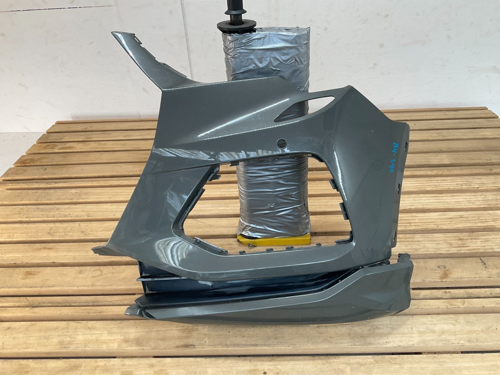 Coin de pare-chocs gauche Audi Q3 83A 83A807547 KLS PDC pare, Autos : Pièces & Accessoires, Pare-chocs, AUDI AG, Auto-Union-Strasse 1
85045  Ingolstadt, DE