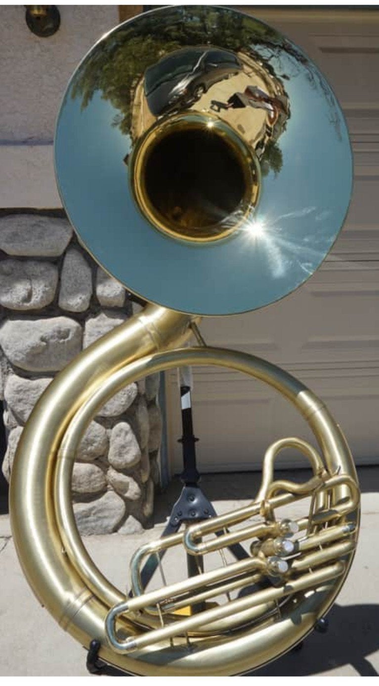 Te koop gevraagd CONN 14k, Muziek en Instrumenten, Blaasinstrumenten | Tuba's, Ophalen