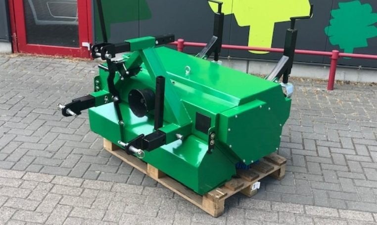 veegborstel op aftakas voor mini-miditractor, Ophalen