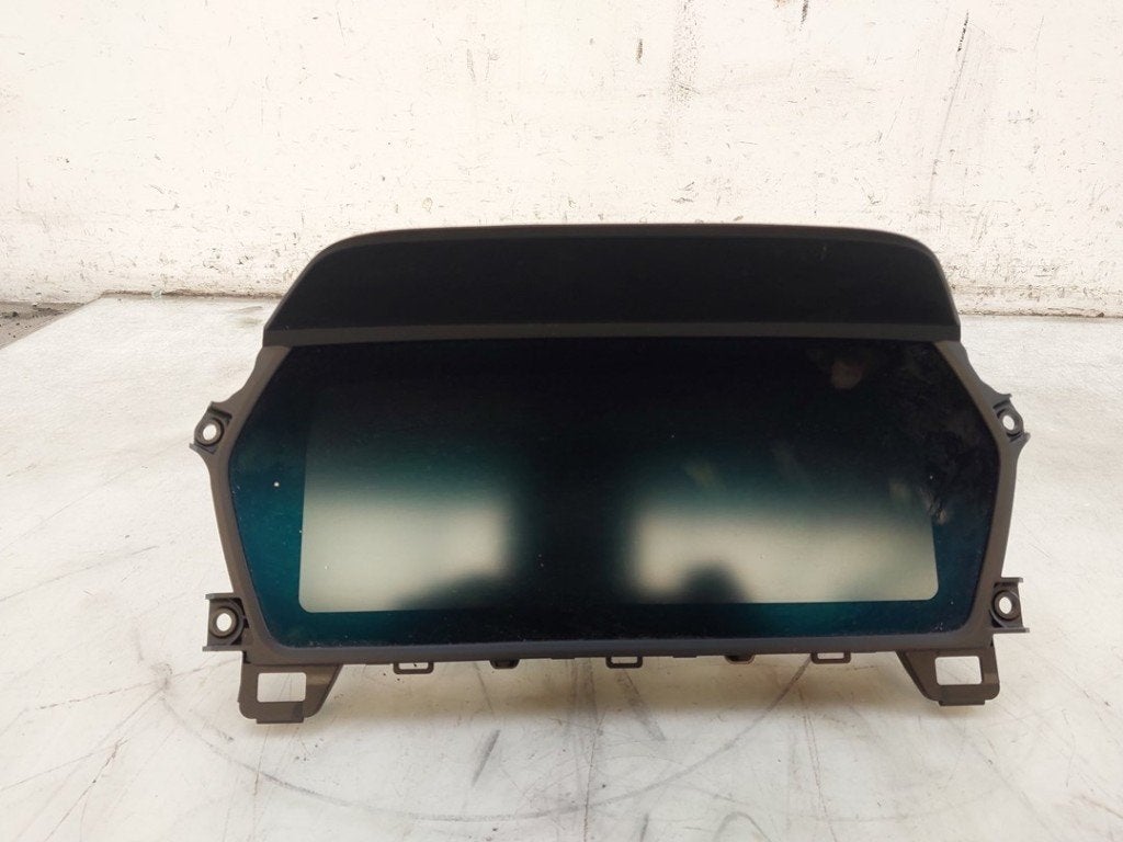 COCKPIT BMW 1 serie (F40) (01-2019/-), Robert Bosch AG, Gebruikt, BMW, Robert-Bosch-Allee 1
74232  Abstatt, DE