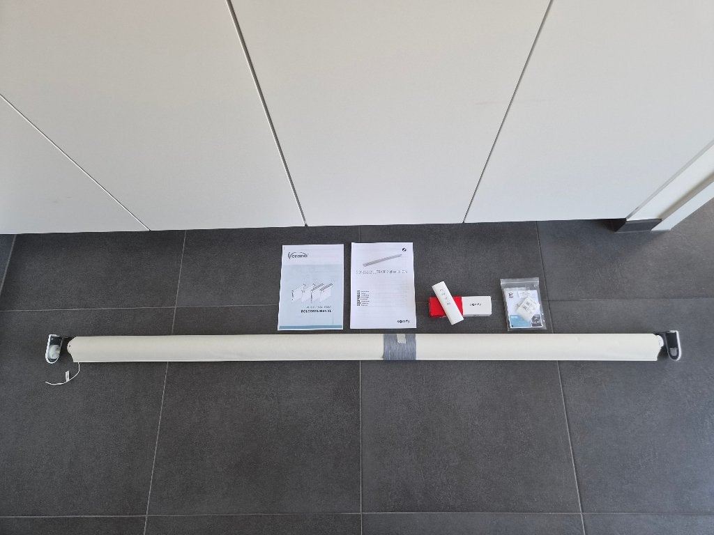 Luxe elektrisch rolgordijn wit (Somfy motor) – Gloednieuw!, Huis en Inrichting, Stoffering | Gordijnen en Lamellen, Ophalen, Overige merken