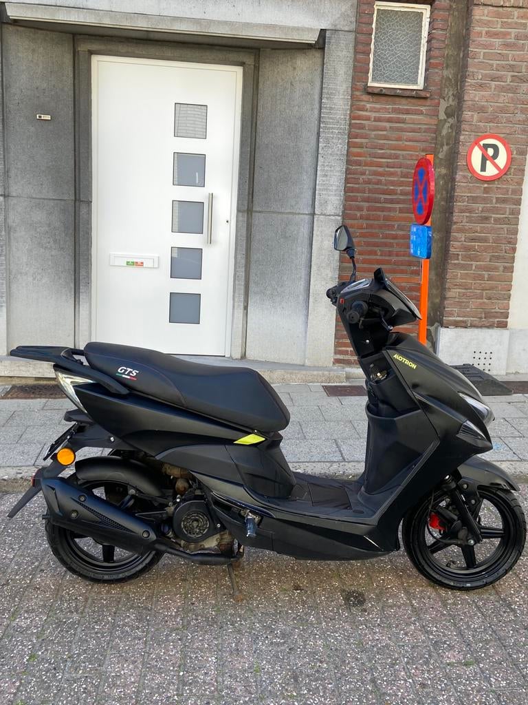Gts sirocco klasse a, Fietsen en Brommers, Scooters | Peugeot, Ophalen, Zo goed als nieuw