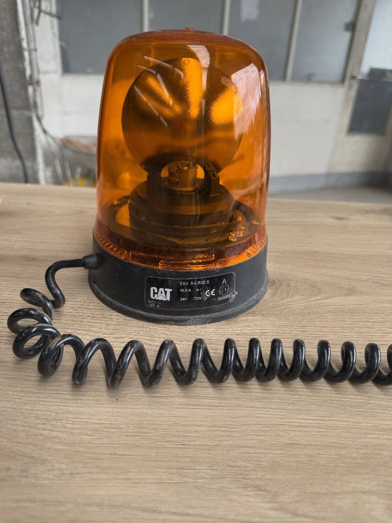 CAT oranje zwaailicht 24V – 394 Series, Ophalen, Gebruikt
